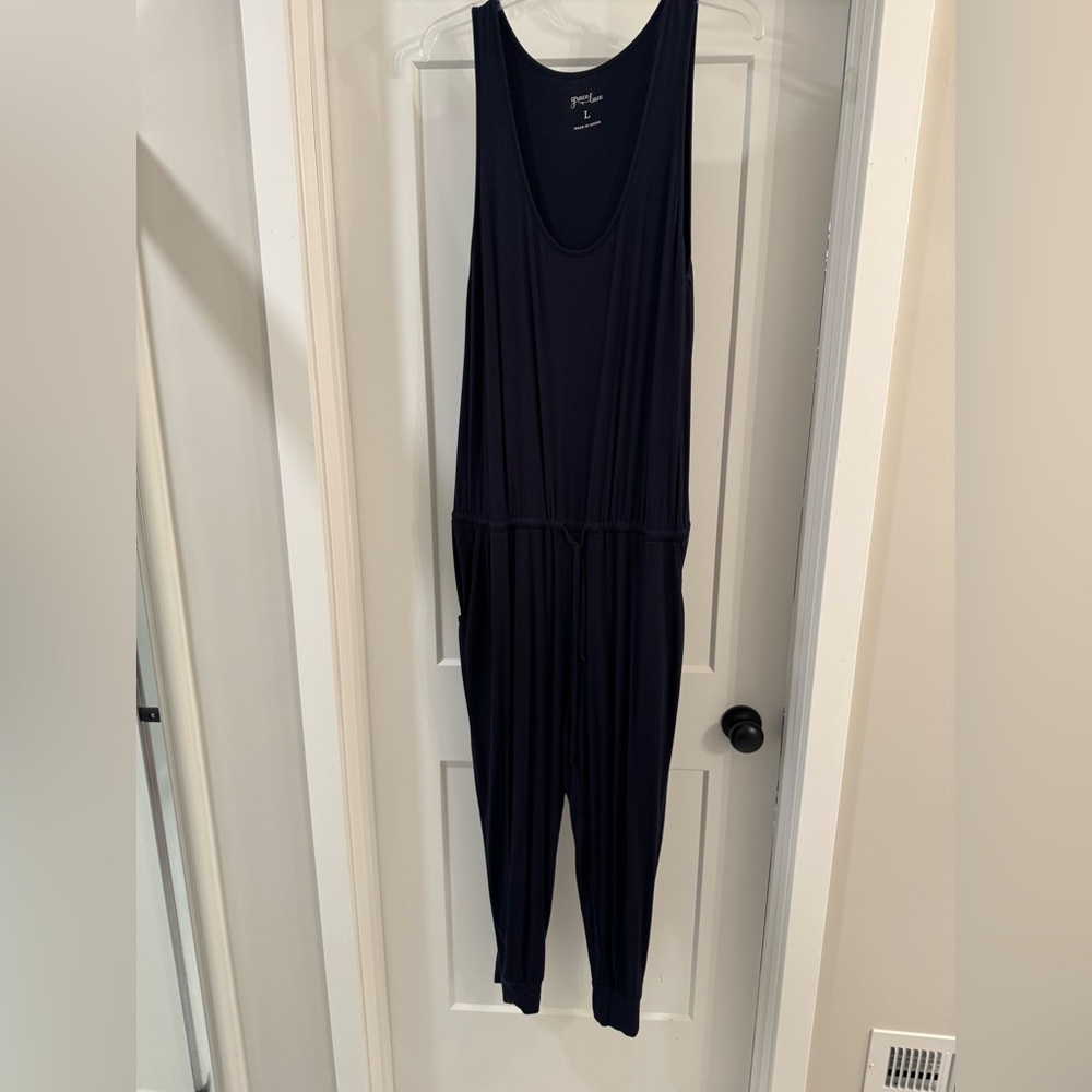 Women’s Grace & Lace Romper in a Size Large